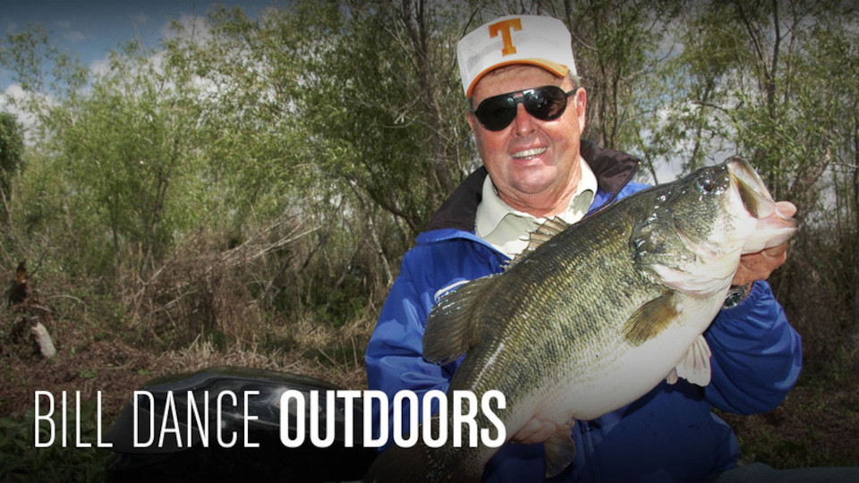 Professional fishing legend Bill Dance receives honorary doctorate from UT
