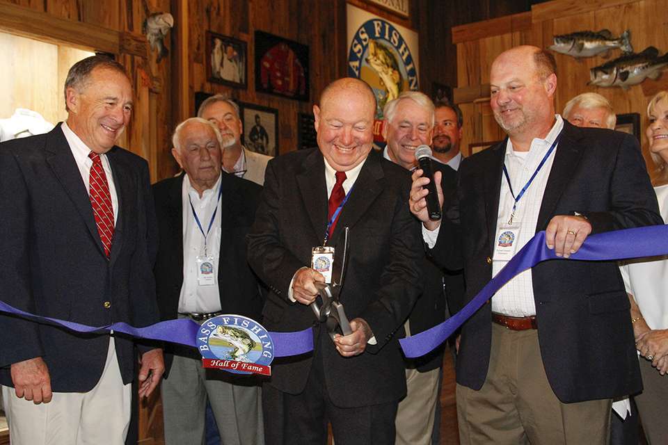 Bill Huntley at ribbon cutting ceremony of the Hall of Fame inside Wonders of Wildlife